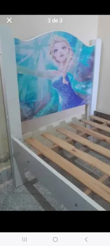 Cama FROZEN Usada, ótimo estado **299,00