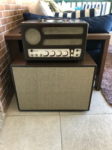 Amplificador valvulado Gato Preto Gamba