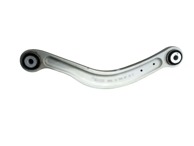 BRACO COM BUCHA DA SUSPENSAO TRASEIRO ESQUERDO MERCEDES C300 DO MERCEDES C300 2020/2020