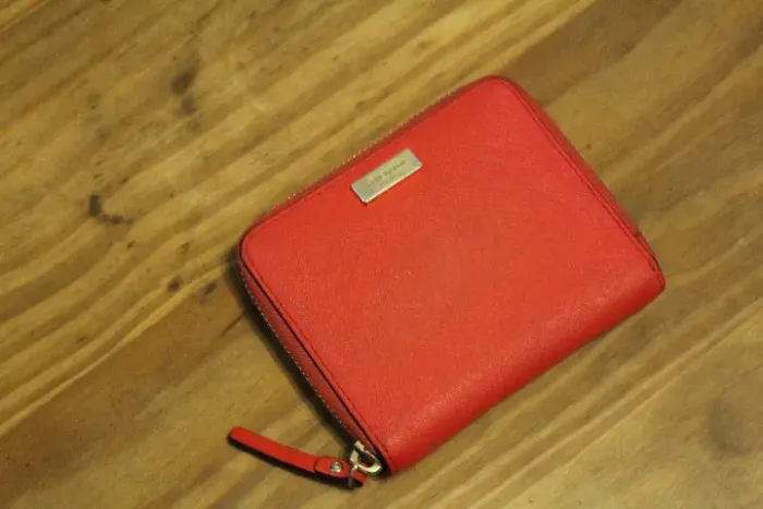 Carteira vermelha Kate Spade