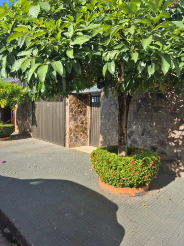 A.Moura Gestor Imobiliário Vende uma Belíssima Casa em Santarém PA com 5 suites