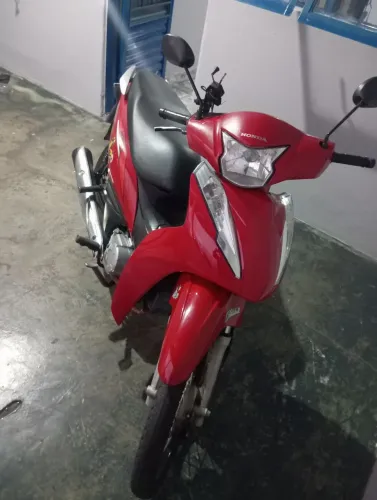 vende-se Biz ou troca por carro