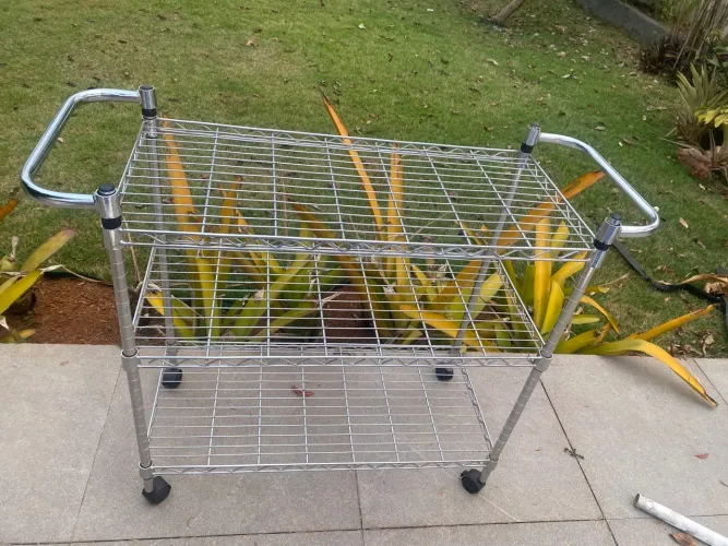 Carrinho de Serviços 3 Andares - Organização e Estilo
