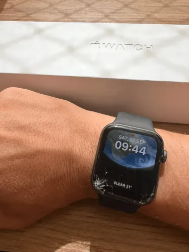 Apple Watch Series 5 - 44mm Original + Caixa, Manual e 4 Pulseiras (1 da Apple)!