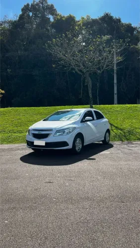 Chevrolet Onix Hatch LT 1.0 8V Flex Power Mec. 4P 2013