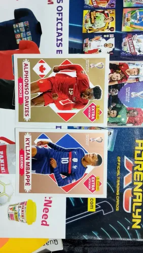 Figurinhas Extra Sticker Copa do Mundo Qatar 2022 - Mbappé Legend + Alphonso Davies Rookie
