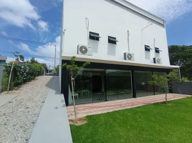 Loja para alugar, 144 m² por R$ 12.000,00/mês - Lagoa - Macaé/RJ