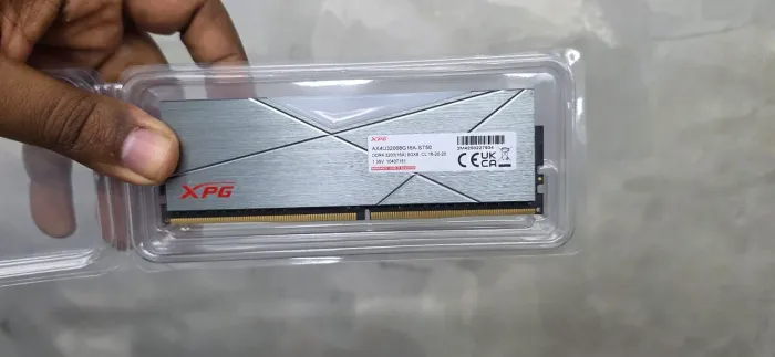 Memória Gamer DDR4 16Gb 3200Mhz XPG com RGB (2x 8Gb)
