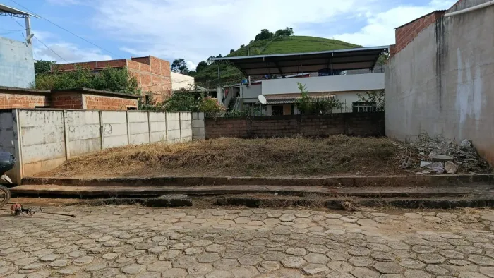 VENDE-SE TERRENO EM GUAÇUÍ