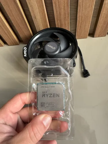 Processador Ryzen 5 4600G + Cooler Box com 3 meses de garantia
