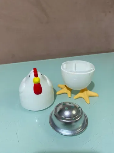 Cozinhador de Ovos para Microondas Formato Galinha Novo