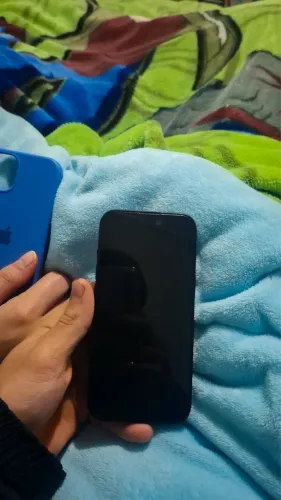 iPhone 15 novo