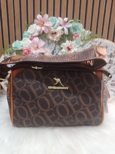 Bolsa feminina nova