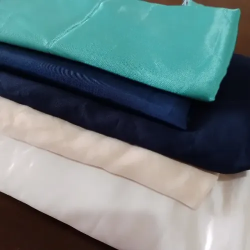 Material para Artesanto em tecidos, pedrarias, fios de bordados