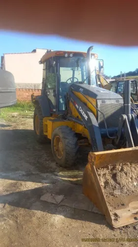 RETROESCAVADEIRA JOHN DEERE 310L 4X4 6,5T 22/22