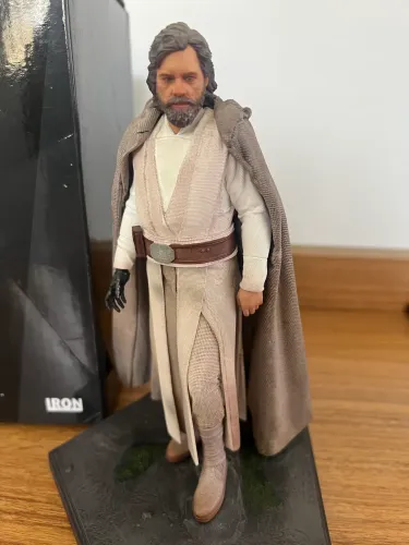 Star Wars Luke Skywalker (old Ver.) - 1/10 - Iron Studios