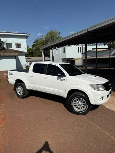 Toyota Hilux CD SRV D4-d 4X4 3.0 TDI Diesel AUT 2014