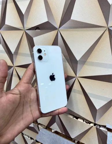 iPhone 12