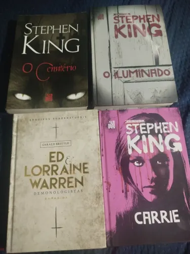 Livros Stephen king + Ed e Lorraine Warren