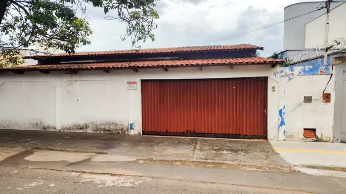 Casa 260m² Jardim Petrópolis | 6 Quartos, 3 Suítes
