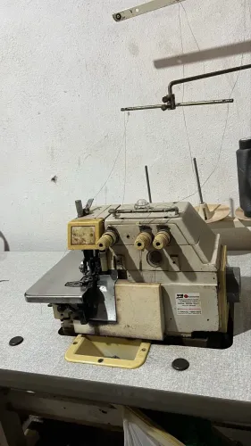 Overlock industrial 