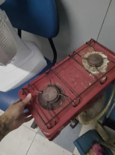 Fogão de 2 bocas pequeno