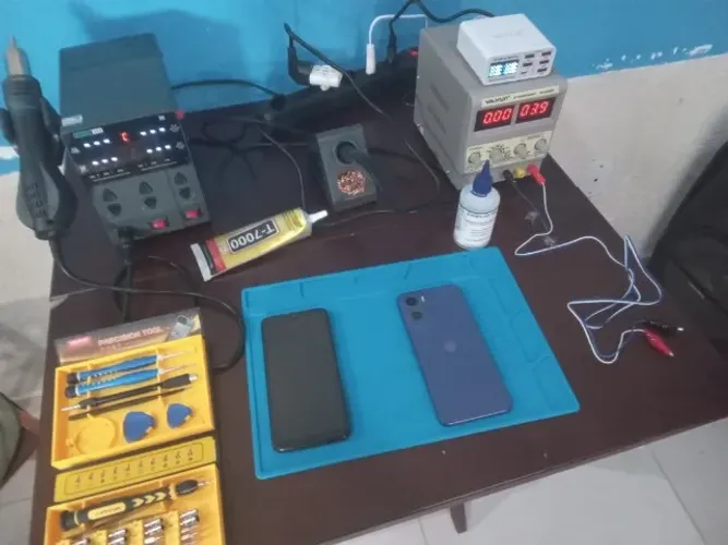 Assistência Técnica de Celulares e Notebooks e PCs - Orçamento Grátis