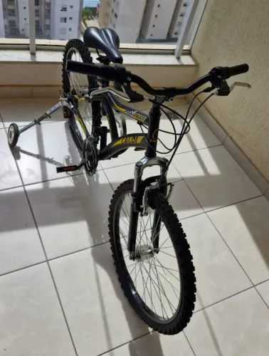 Bicicleta caloi maxfront aro 24 21V