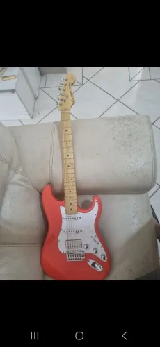 Guitarra statocaster carrozza