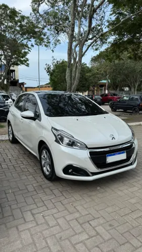 Peugeot 208 Allure 1.2 Flex 12V 5P Mec. 2017