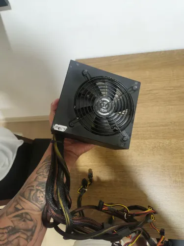 Fonte 600W Zalman