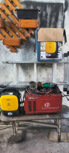 Jato de água + máquina de solda +cortadeira elétrica +escada de 3 metros do Ravel