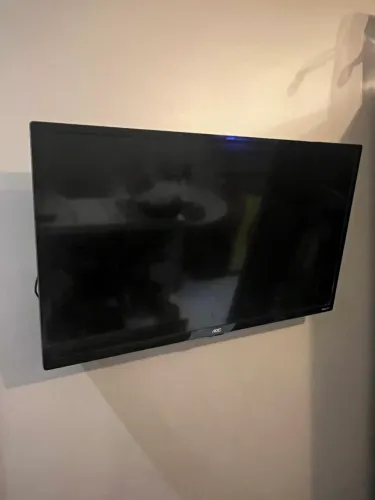 Smart tv oac 32 polegadas novinha