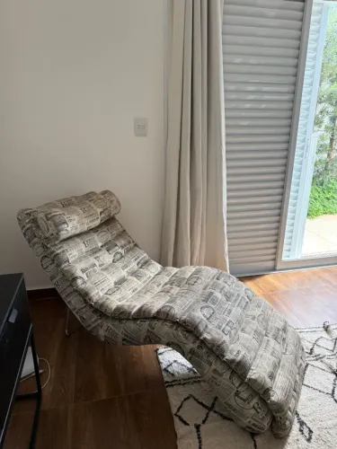  Chaise com Estofado Removível | Reformada | Tecido Novo