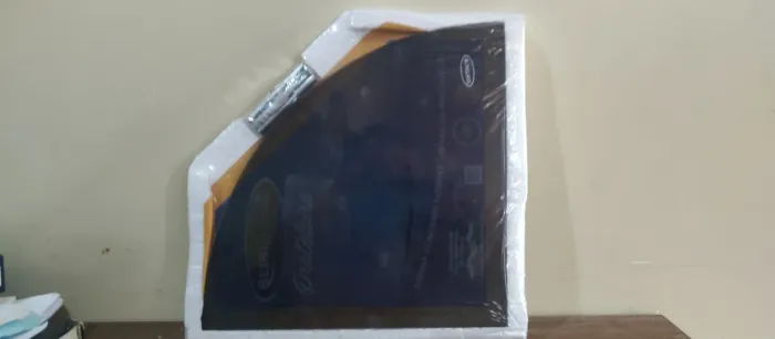 Raio em vidro temperado pronto para instalar. 