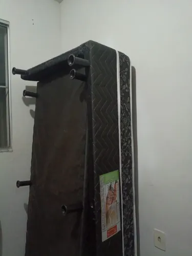 Cama box , com apoio