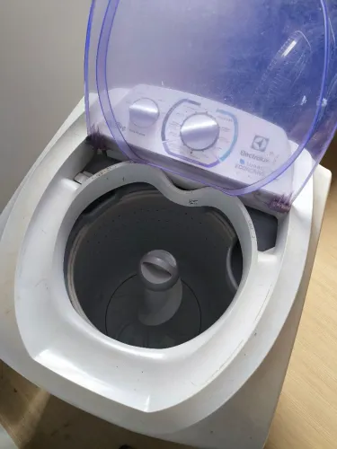 Lava roupas Electrolux LT09E