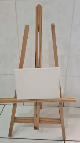 Cavalete Para Pintura De Madeira com altura de 70cm x 34cm de largura 
