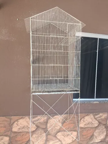 Vendo gaiola grande semi nova 300 reais