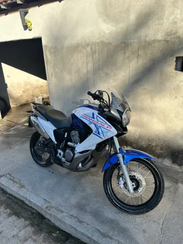 Vendo ou troco  Honda transalp 700 