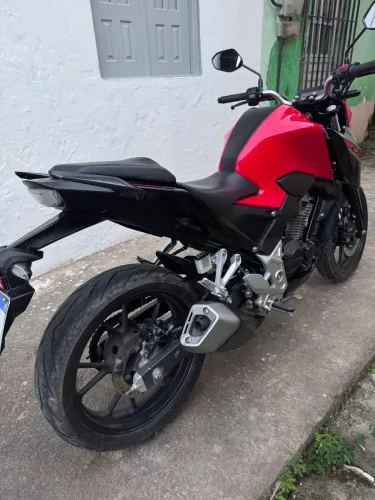 CB 300F Twister CBS
