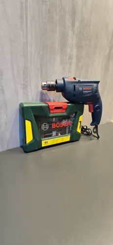 Furadeira bosch c/kit 41 pçs