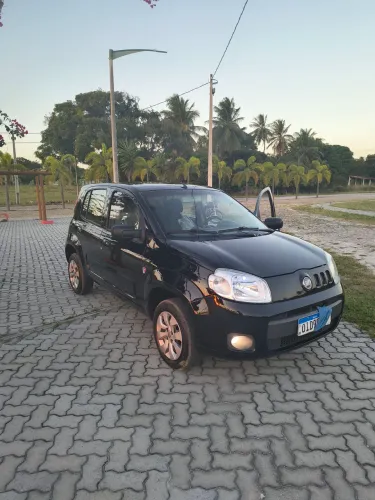 Fiat Uno Vivace Celeb. 1.0 EVO F.flex 8V 5P 2013