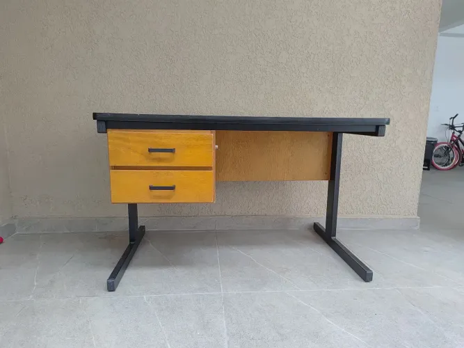 Mesa Escrivaninha para Home Office / Escritório - 1,20 x 0,70m