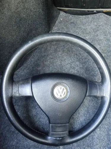 Vende se um volante de Voyage original 
