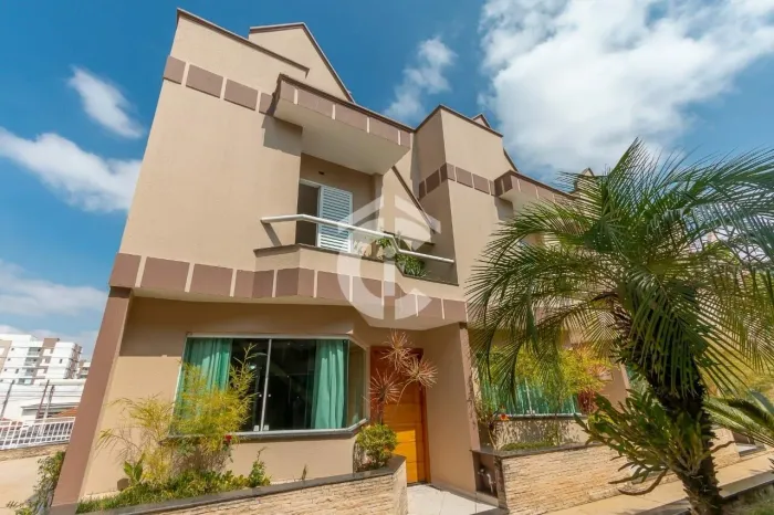 Sobrado à venda, 3 dormitórios, 1 suíte, 120 m² - Água Rasa