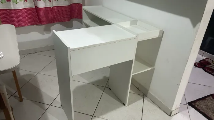 Vendo Mesa de manicure