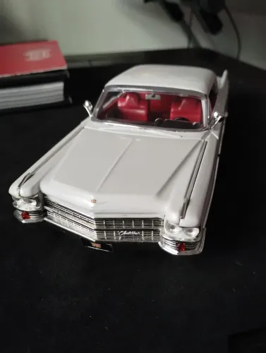 Miniatura Jada toys Cadillac 1962 raridade