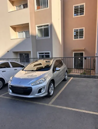 Peugeot 308 Allure 2.0 Flex 16V 5P Mec. 2013