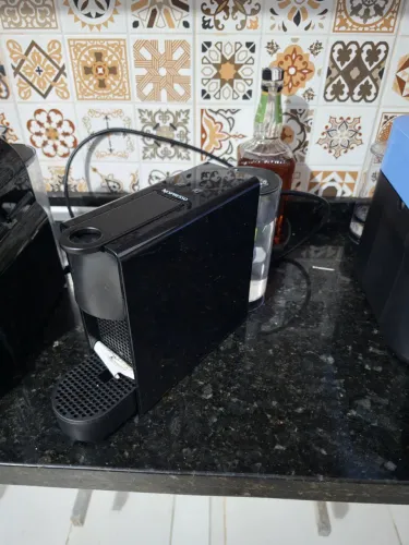 Nespresso Essenza mini com defeito